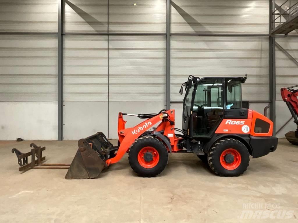 Kubota R 065 Kolové nakladače
