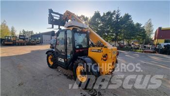JCB 525-60 Hi-Viz Teleskopické kolové nakladače