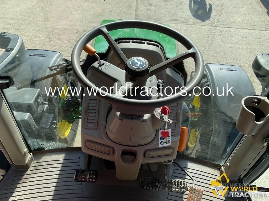 John Deere 6100 M Traktory