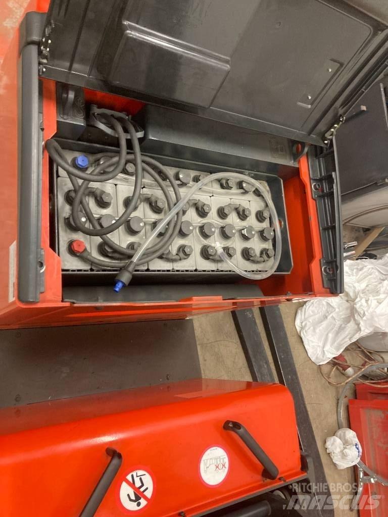 Linde L12AC Ručně vedené vysokozdvižné vozíky
