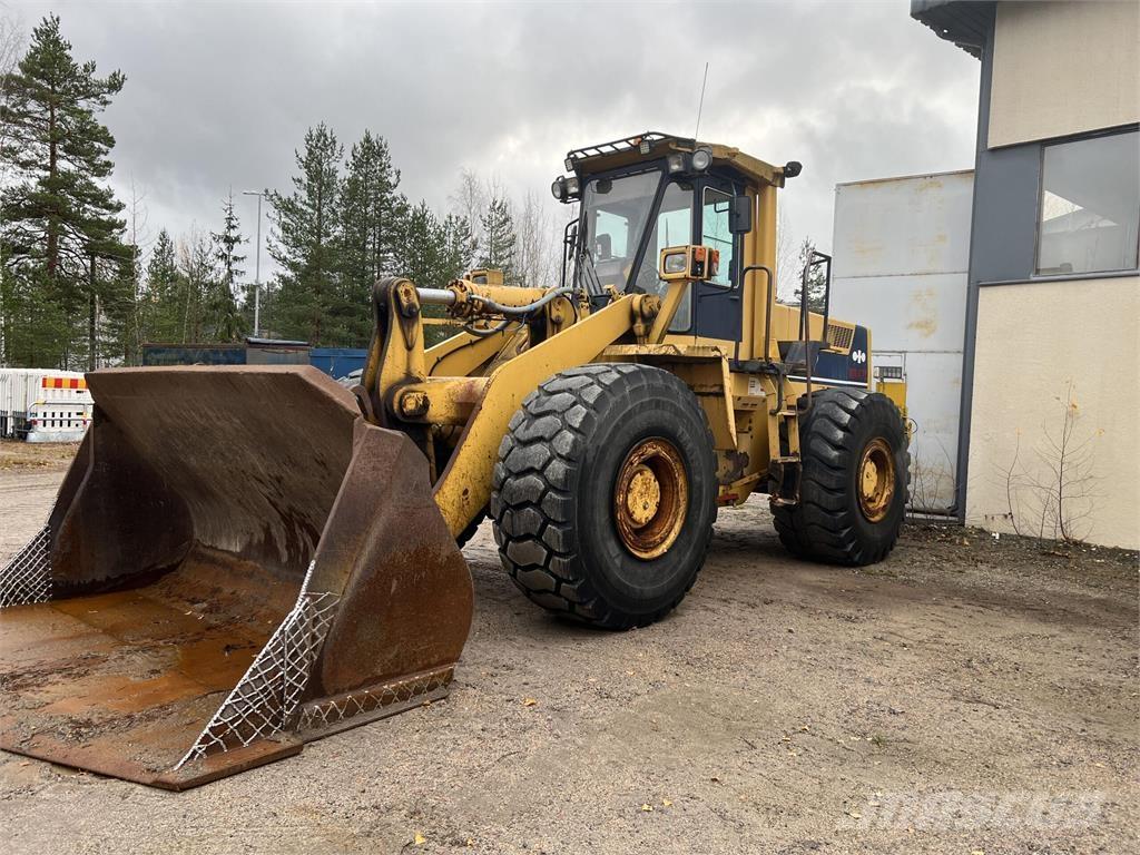 Komatsu WA 470 Kolové nakladače