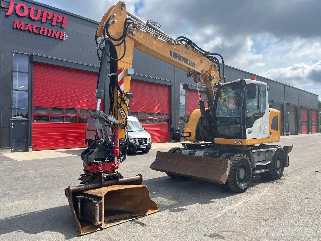 Liebherr A 918 Comp Kolová rýpadla