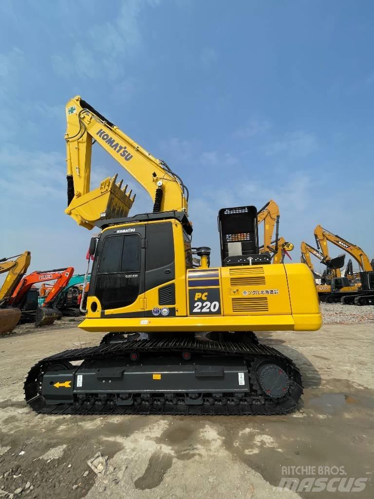 Komatsu PC 220 Pásová rýpadla