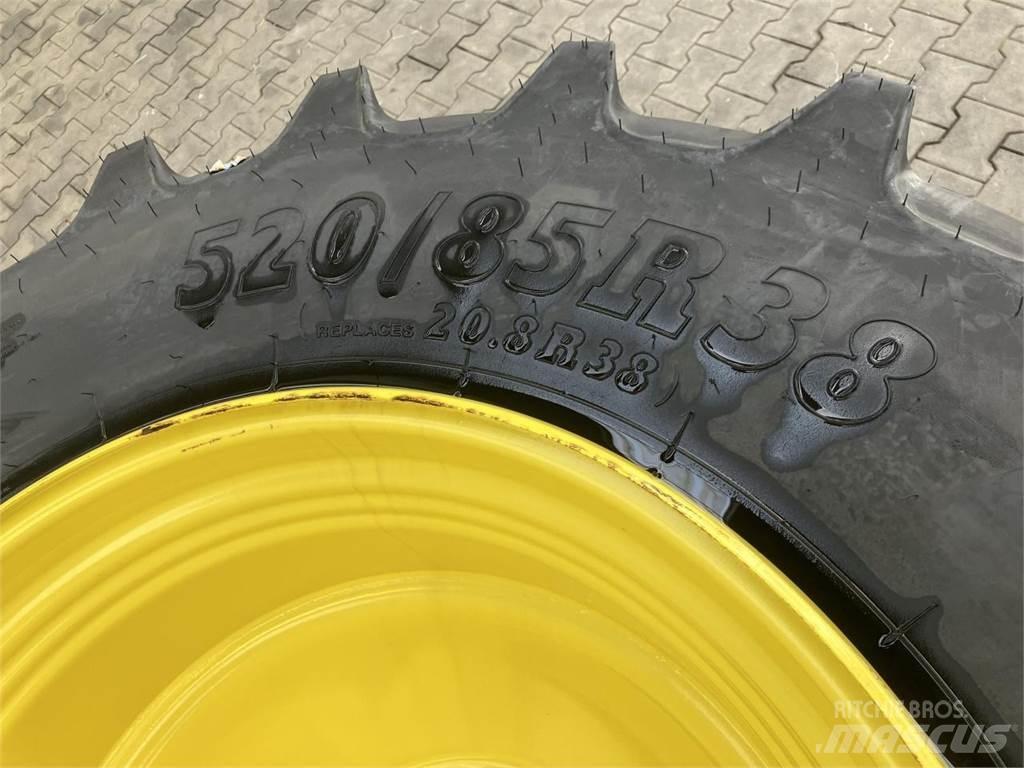 BKT 520/85R38 Pneumatiky, kola a ráfky