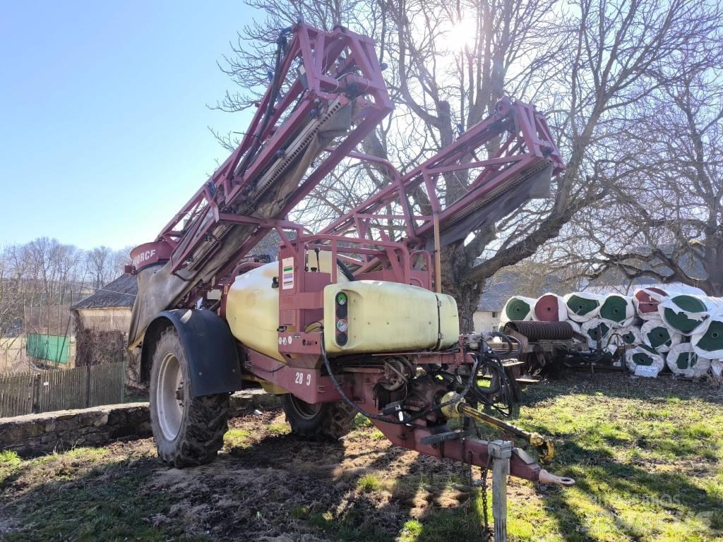 Hardi Commander 2800 Tažené postřikovače