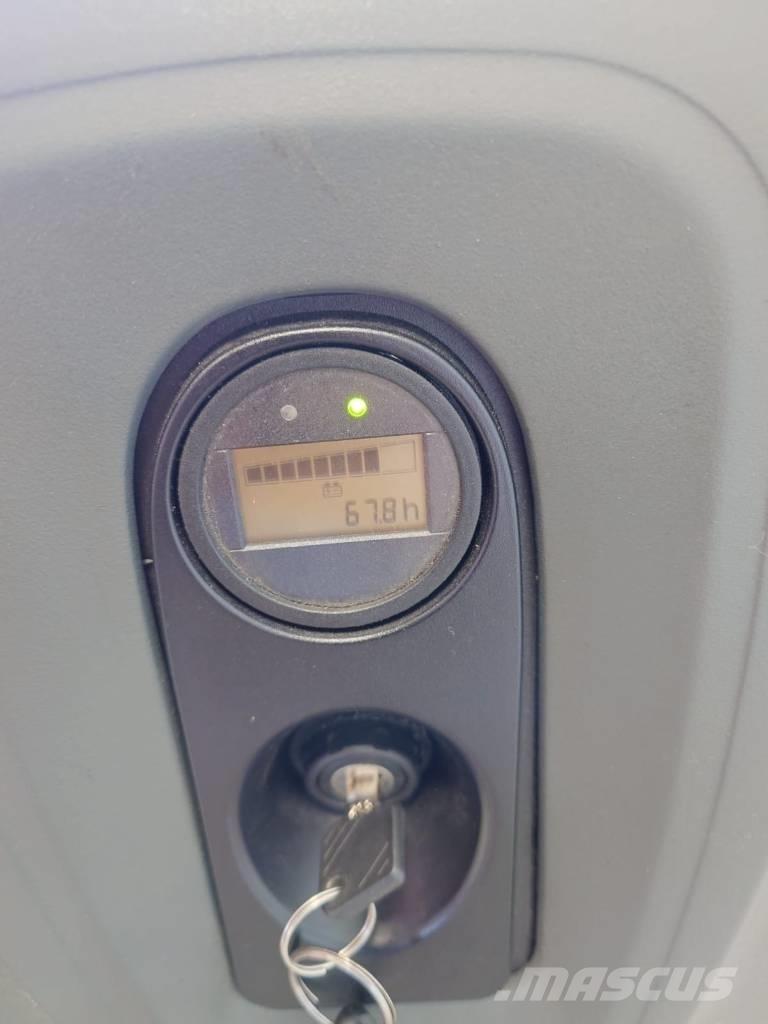 Linde L 12 Ručně vedené vysokozdvižné vozíky
