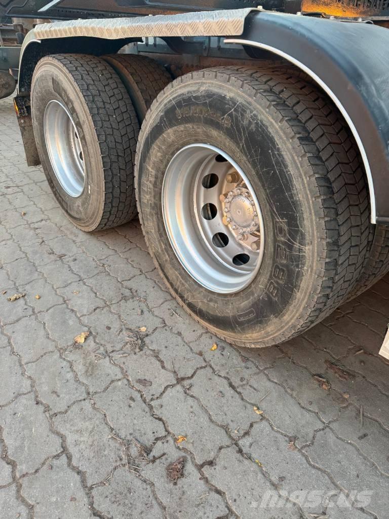 Volvo FH 650 Vozy na přepravu kmenů