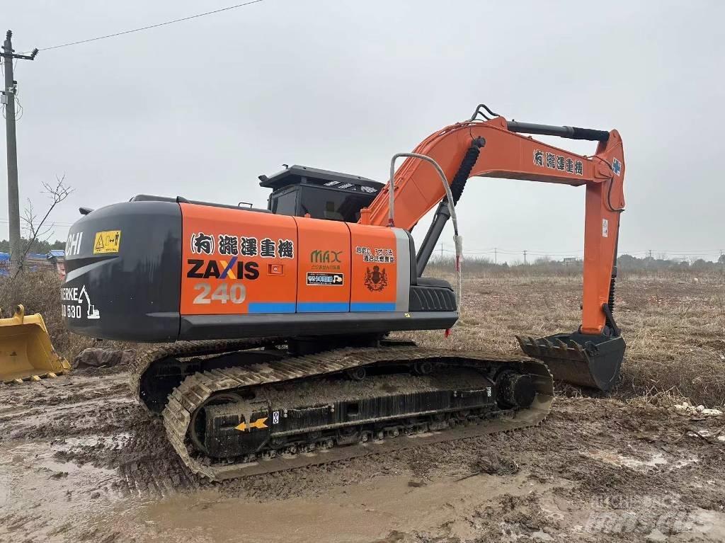 Hitachi ZX 240 Pásová rýpadla