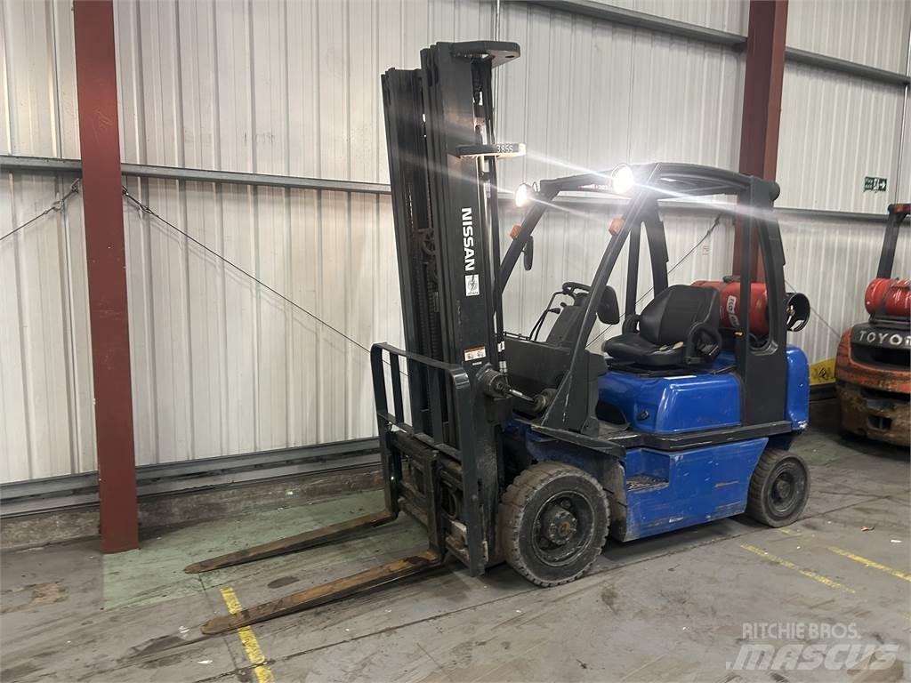 Nissan UD02A20PQ LPG vozíky