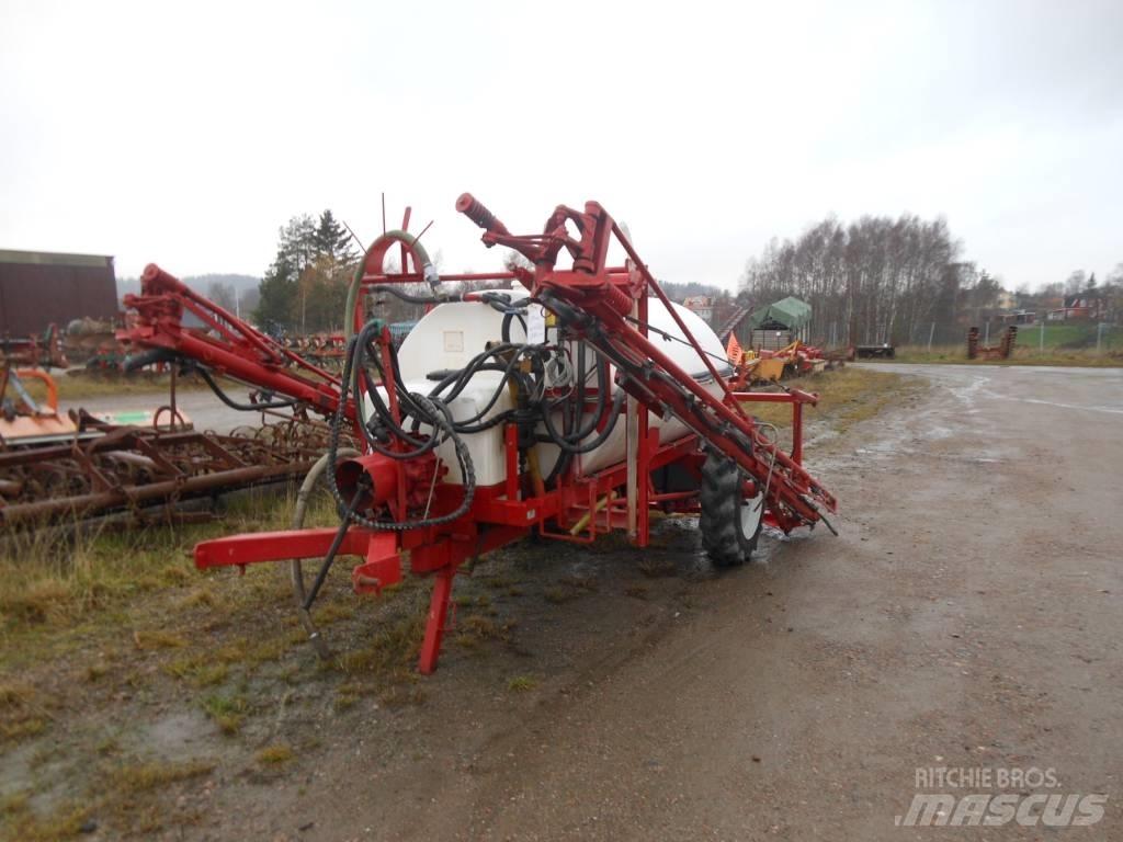Lindus SPRUTA 2400L Tažené postřikovače