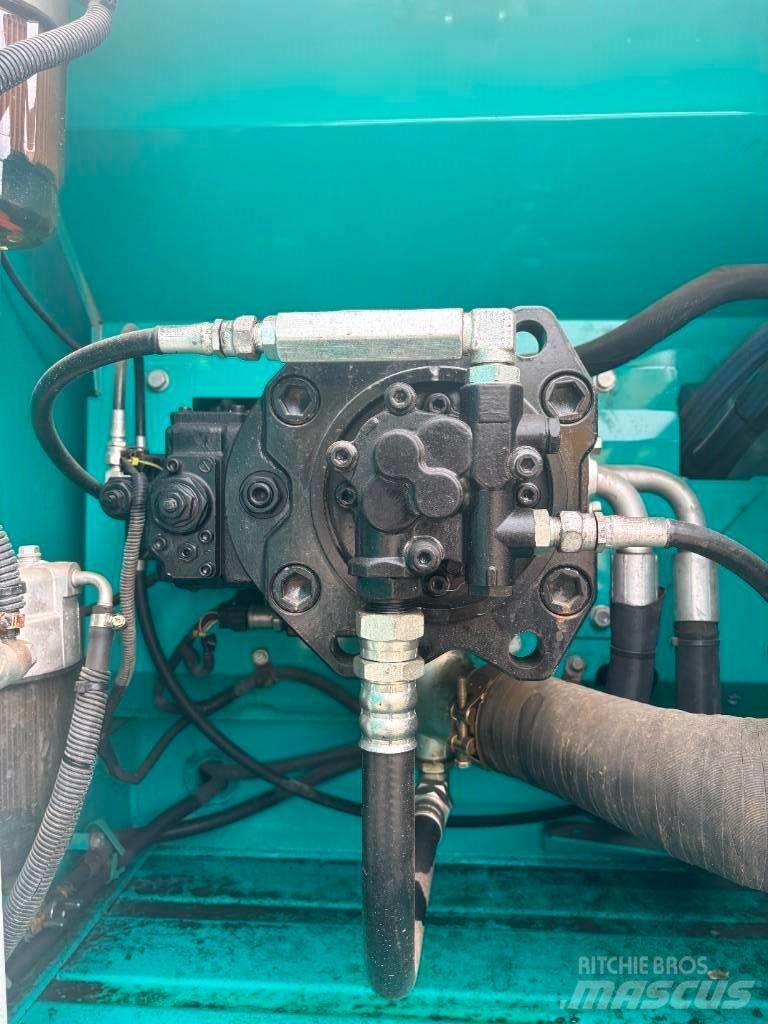 Kobelco SK 210 Pásová rýpadla