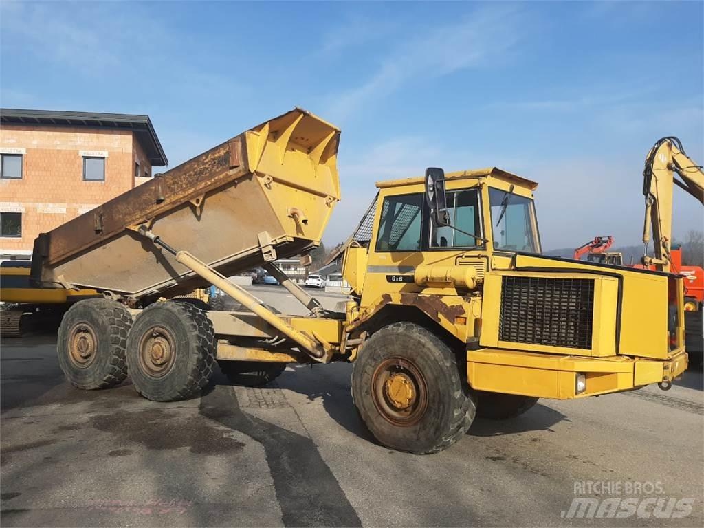 Volvo A25B 6x6 Kloubové dempry