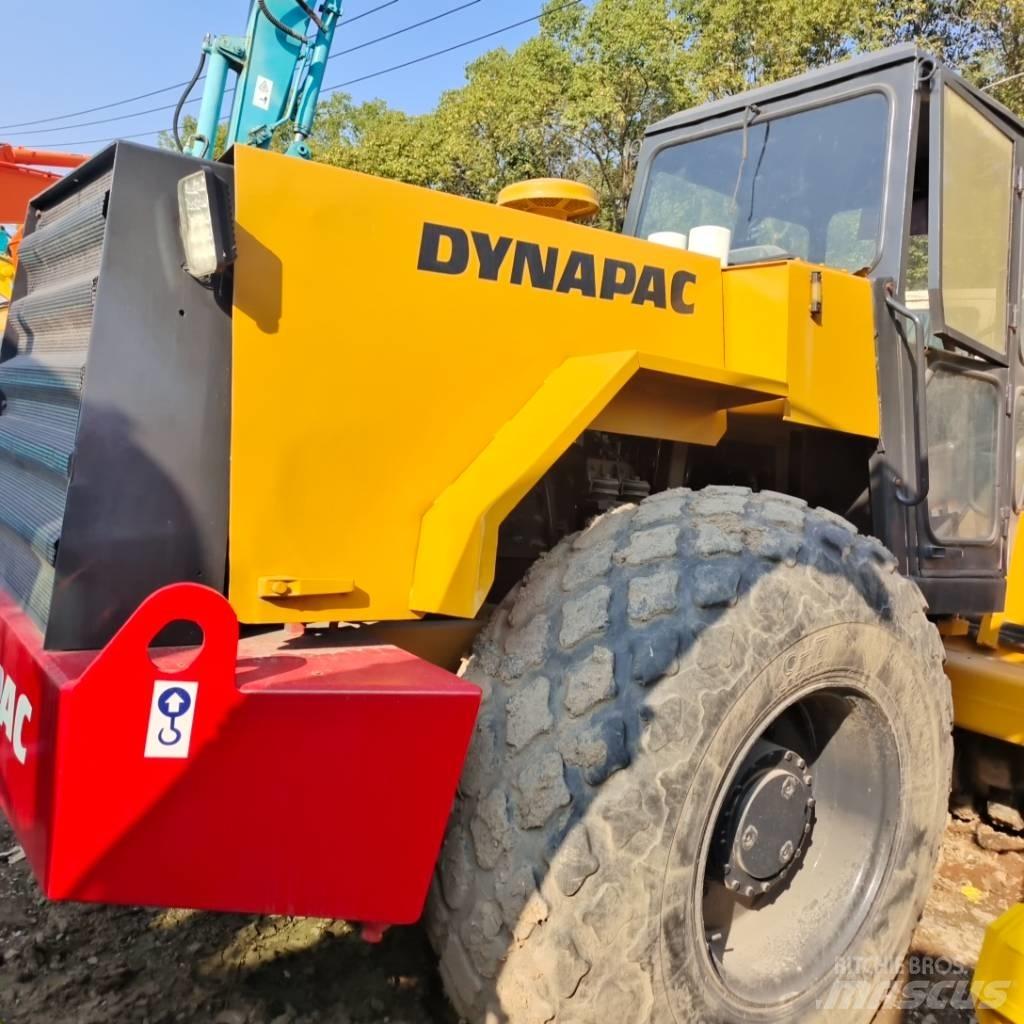 Dynapac CA 30 D Tahačové válce