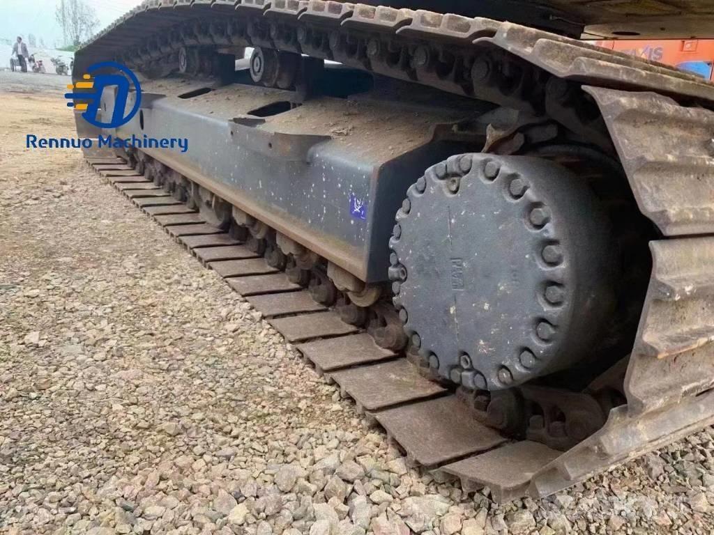Komatsu PC 220-8 Pásová rýpadla
