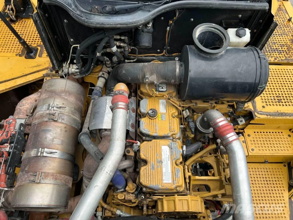 CAT 735 | 735B Kloubové dempry