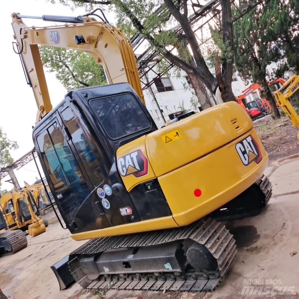CAT 307 D Midi rýpadla 7t - 12t