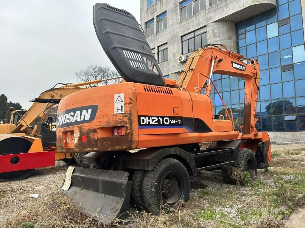 Doosan DH 210 W Kolová rýpadla