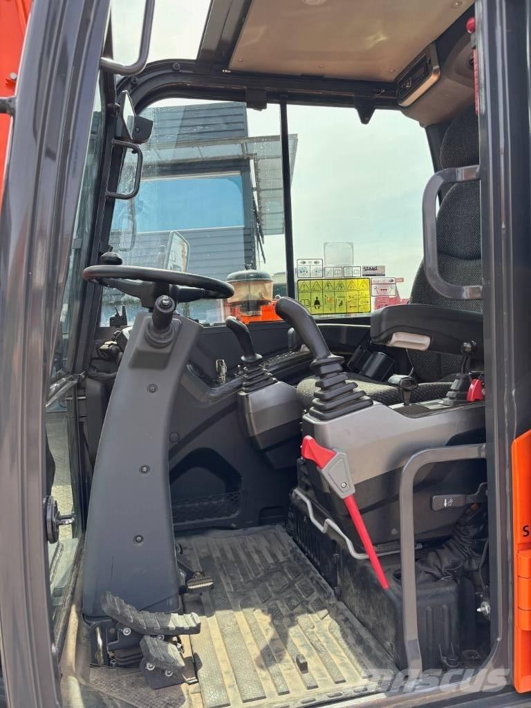 Doosan DX 57 Kolová rýpadla