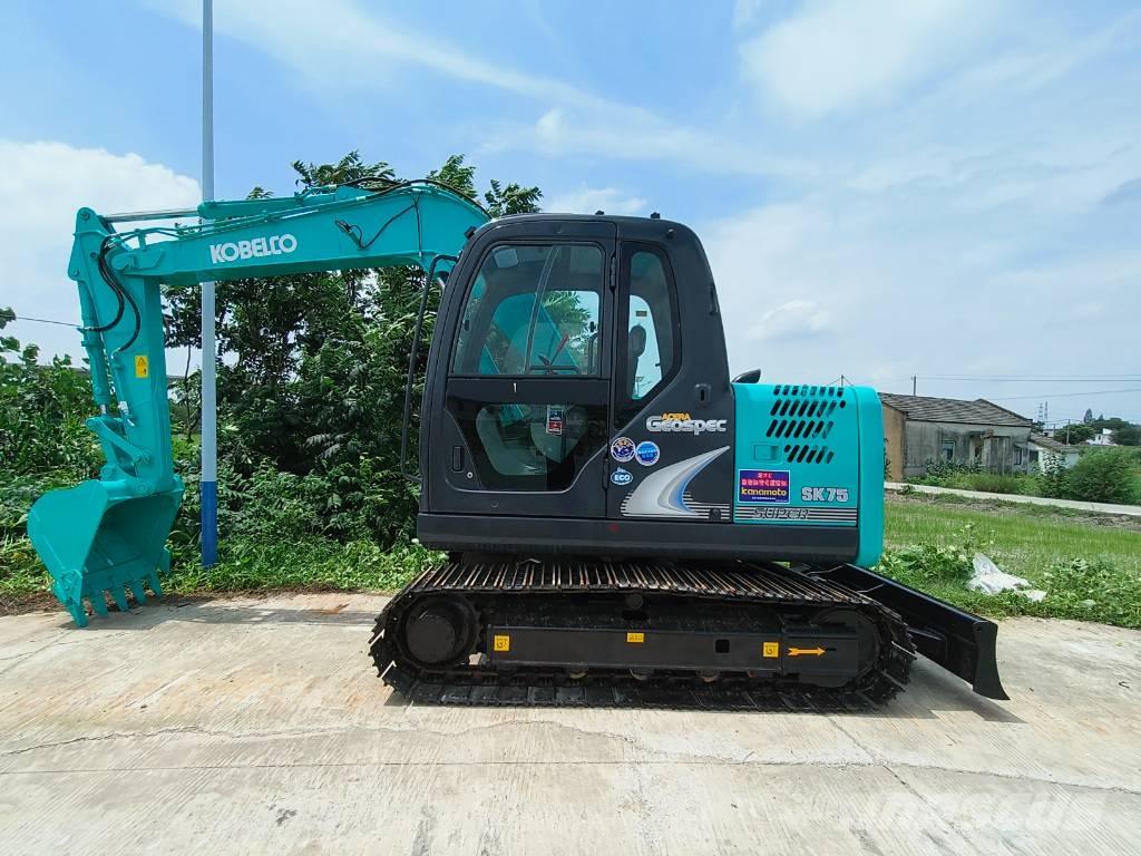 Kobelco SK 75 Pásová rýpadla