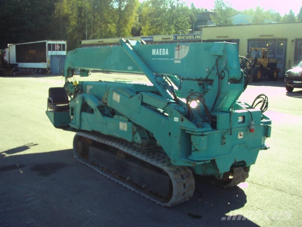 Maeda MC 405 CRME Pásové jeřáby