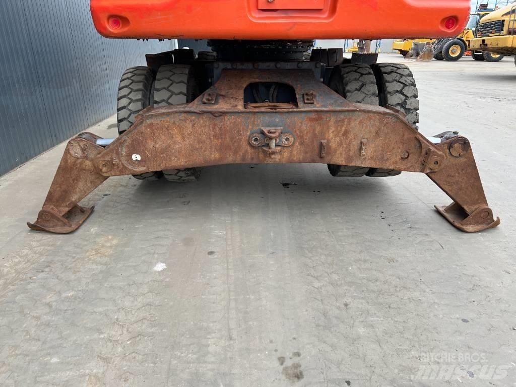 Doosan DX210W Kolová rýpadla