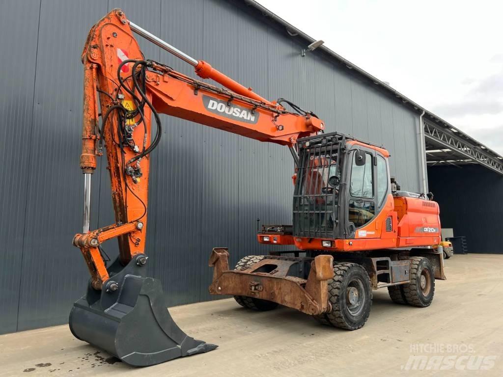 Doosan DX210W Kolová rýpadla