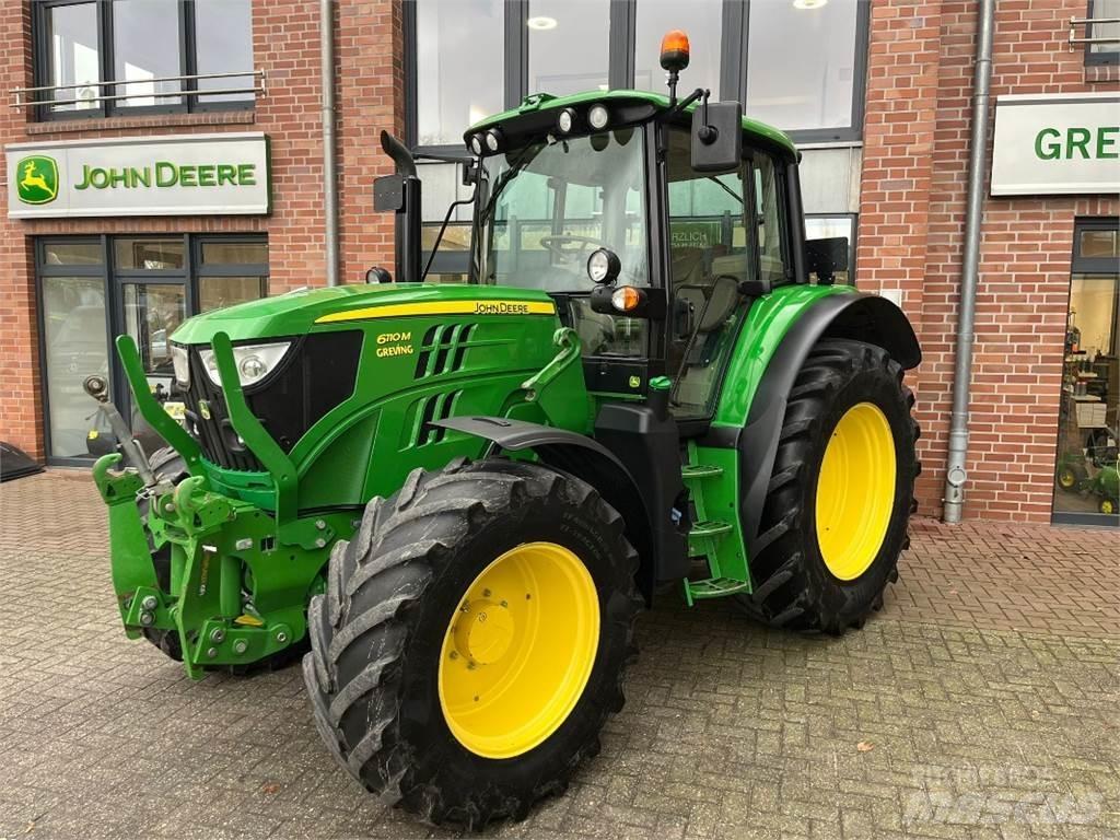 John Deere 6110 M Traktory