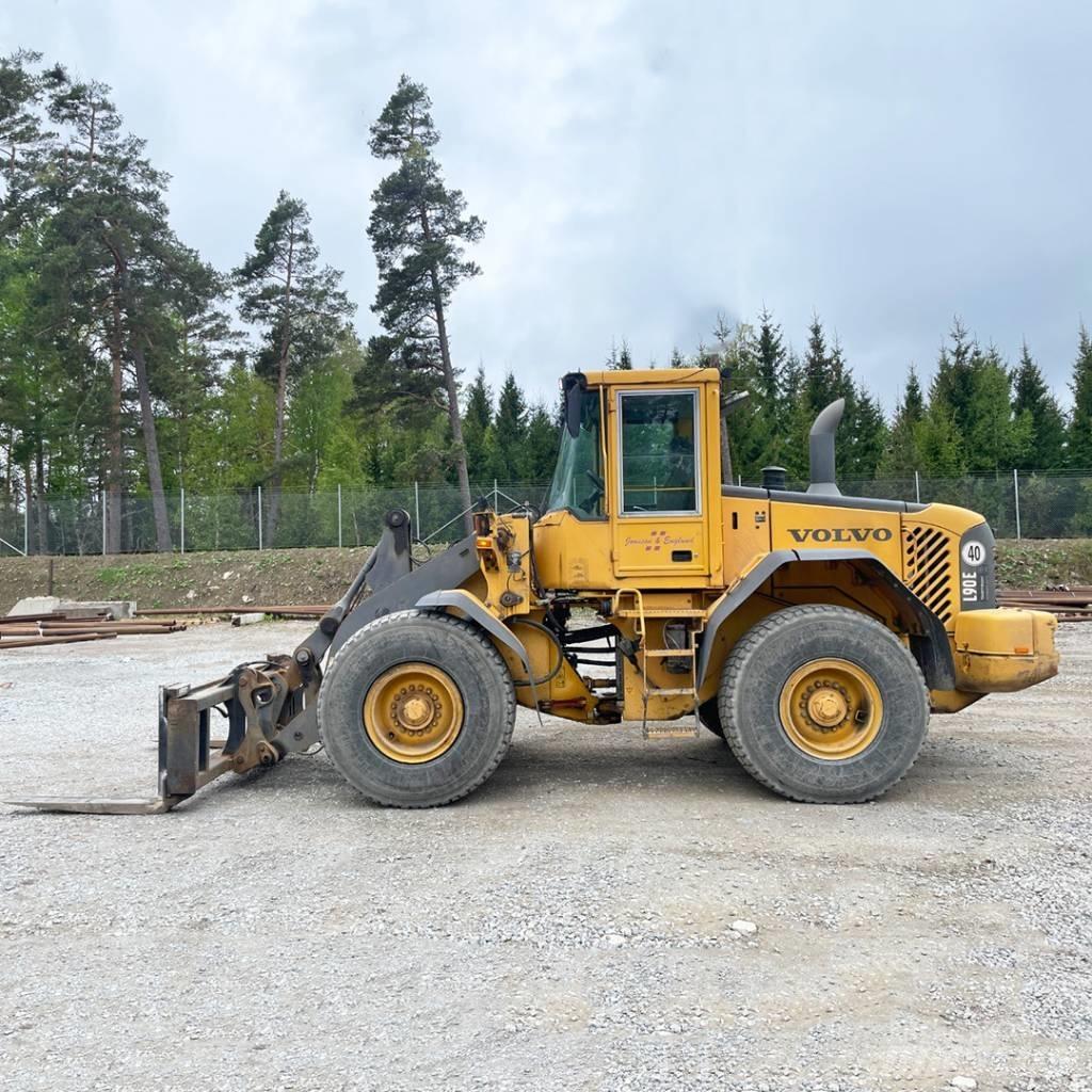 Volvo L 90 E Kolové nakladače