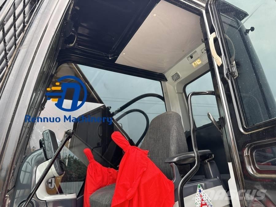 CAT 320 D2L Pásová rýpadla