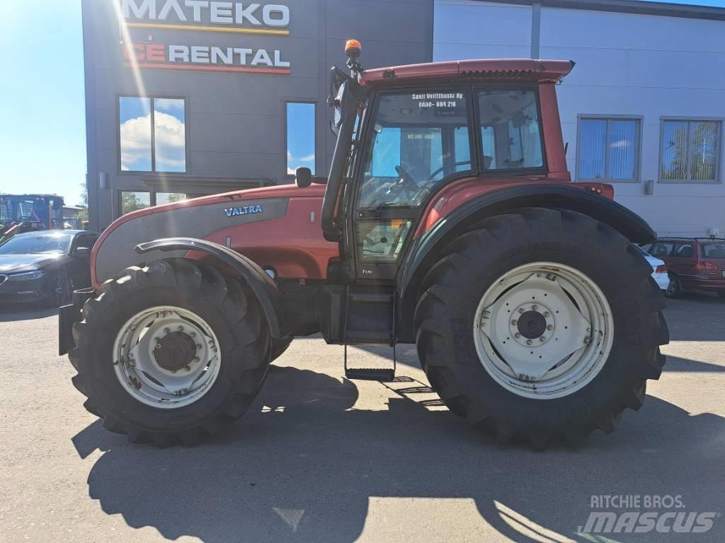 Valtra T 170 Traktory