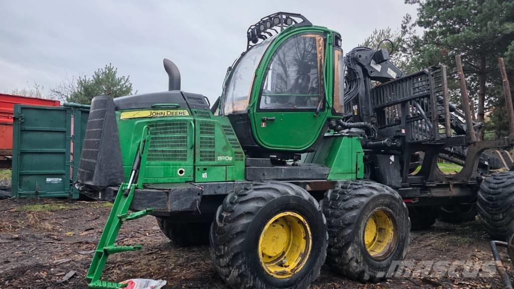 John Deere 1510 E Vyvážecí traktory