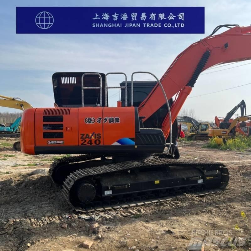 Hitachi ZX 240 Pásová rýpadla