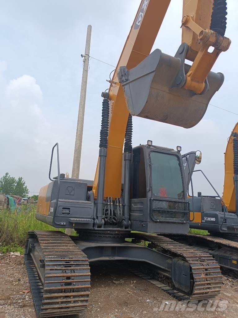 XCMG XE 215 DA Stroje pro manipulaci s odpadem