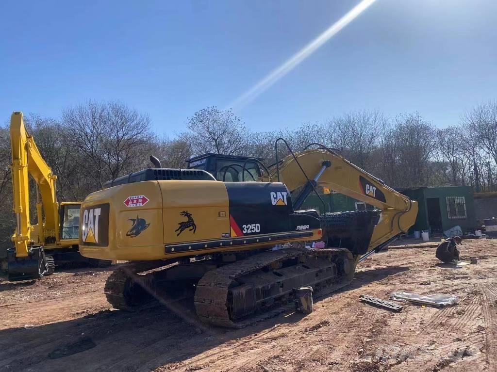 CAT 325 D Pásová rýpadla