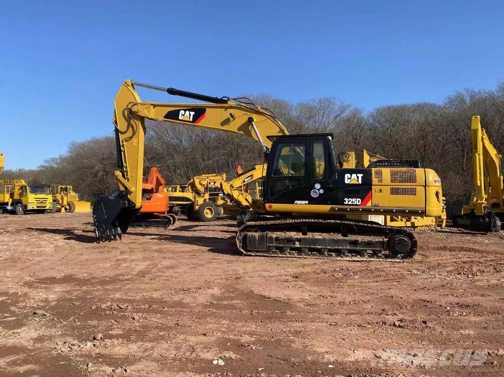 CAT 325 D Pásová rýpadla