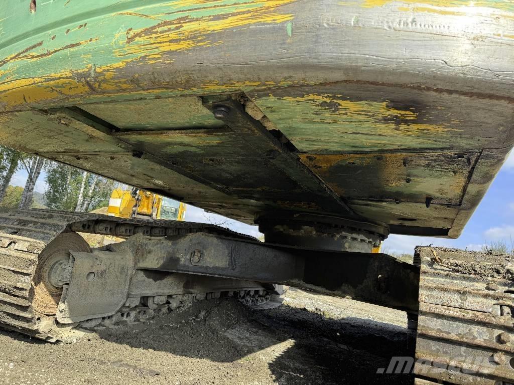 Komatsu PC 240 NLC-8 Pásová rýpadla