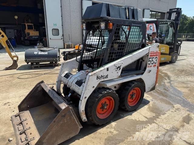 Bobcat 553 Smykem řízené nakladače
