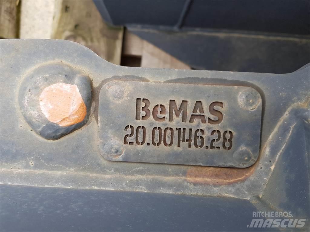  Bemas TL 500 SW010 Hloubkové lopaty
