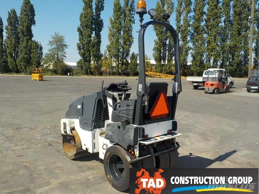 Bomag BW 100 Kombinované válce