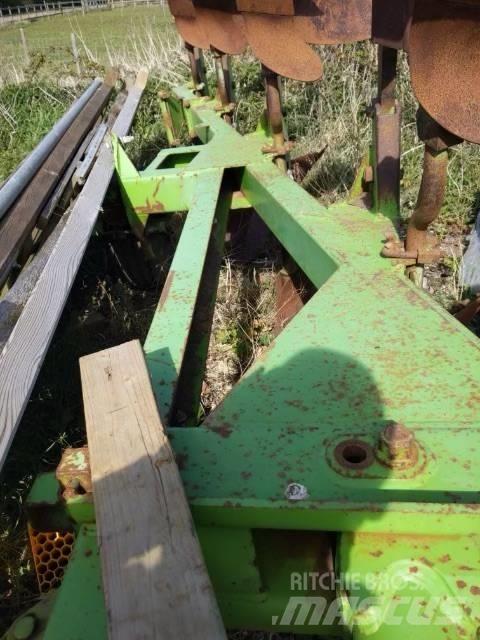Dowdeswell DP100S Oboustranné pluhy