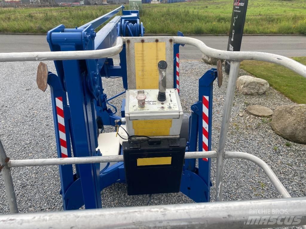 UpRight TL38 Přívěsové plošiny