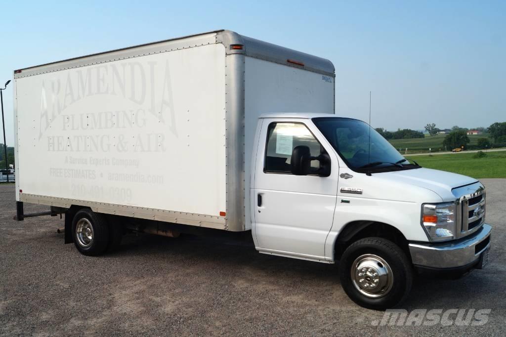 Ford E 350 SD Skříňová nástavba