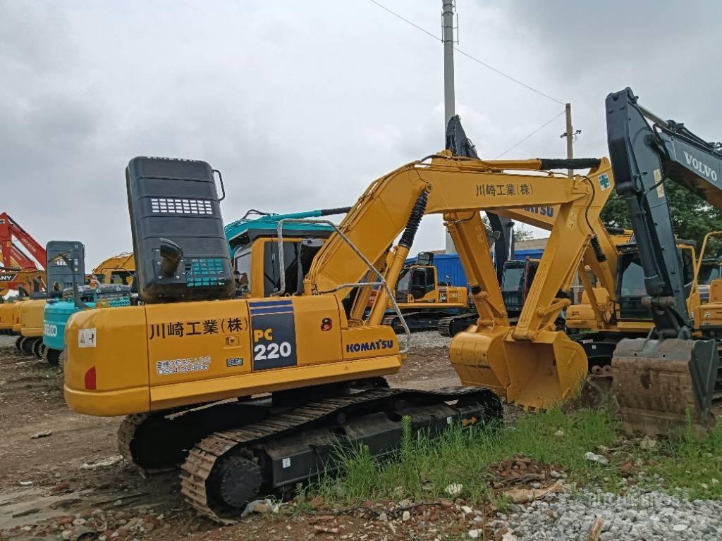 Komatsu PC 220-8 Pásová rýpadla