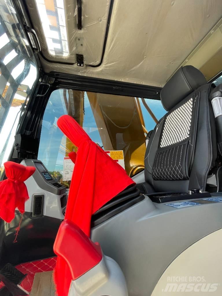 Komatsu PC360 Pásová rýpadla