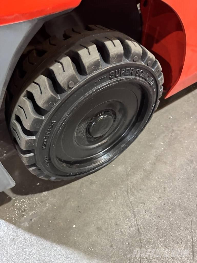 Toyota 8 FGCU 30 Další