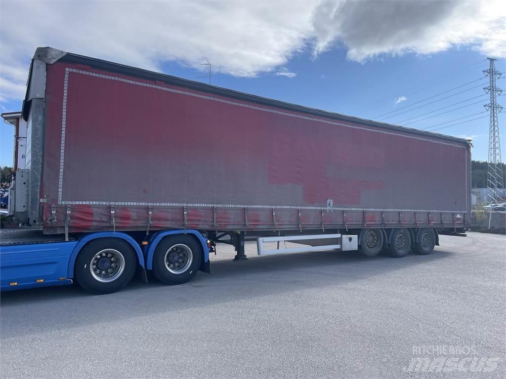 Schmitz Cargobull Plachtové návěsy