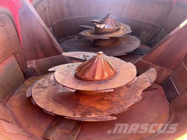 Peecon 26M³ Míchačky krmiva