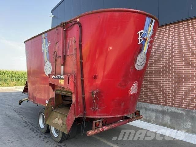 Peecon 26M³ Míchačky krmiva