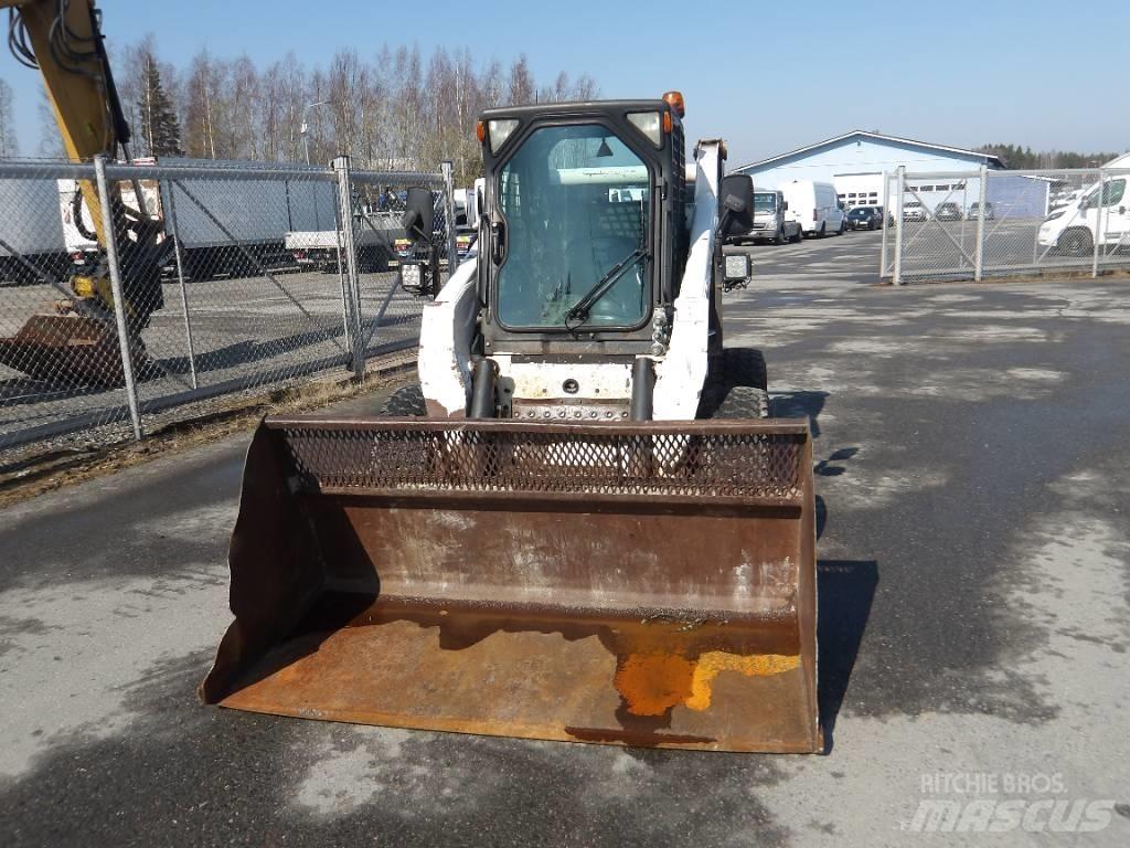 Bobcat S250 Smykem řízené nakladače
