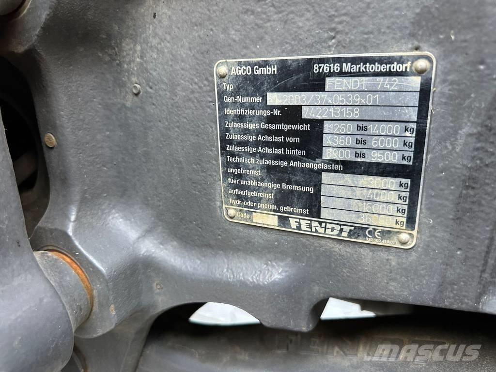 Fendt 722 Profi Plus Traktory